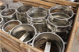 金屬高速高質(zhì)量激光批量切割，無毛刺