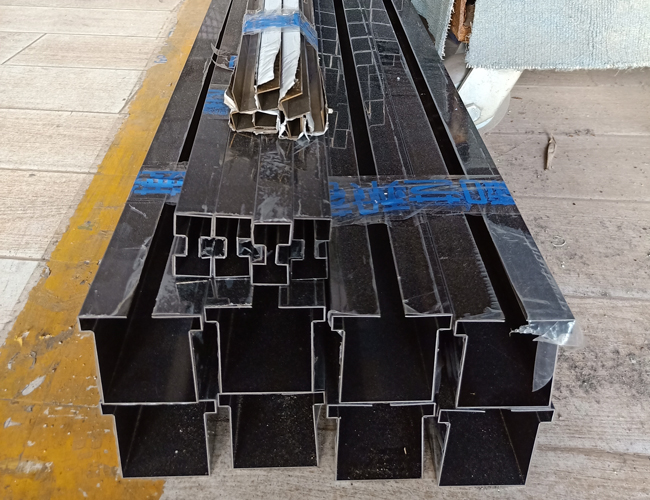 湖南常德德安府門包邊、線條、裝飾、護(hù)欄項(xiàng)目