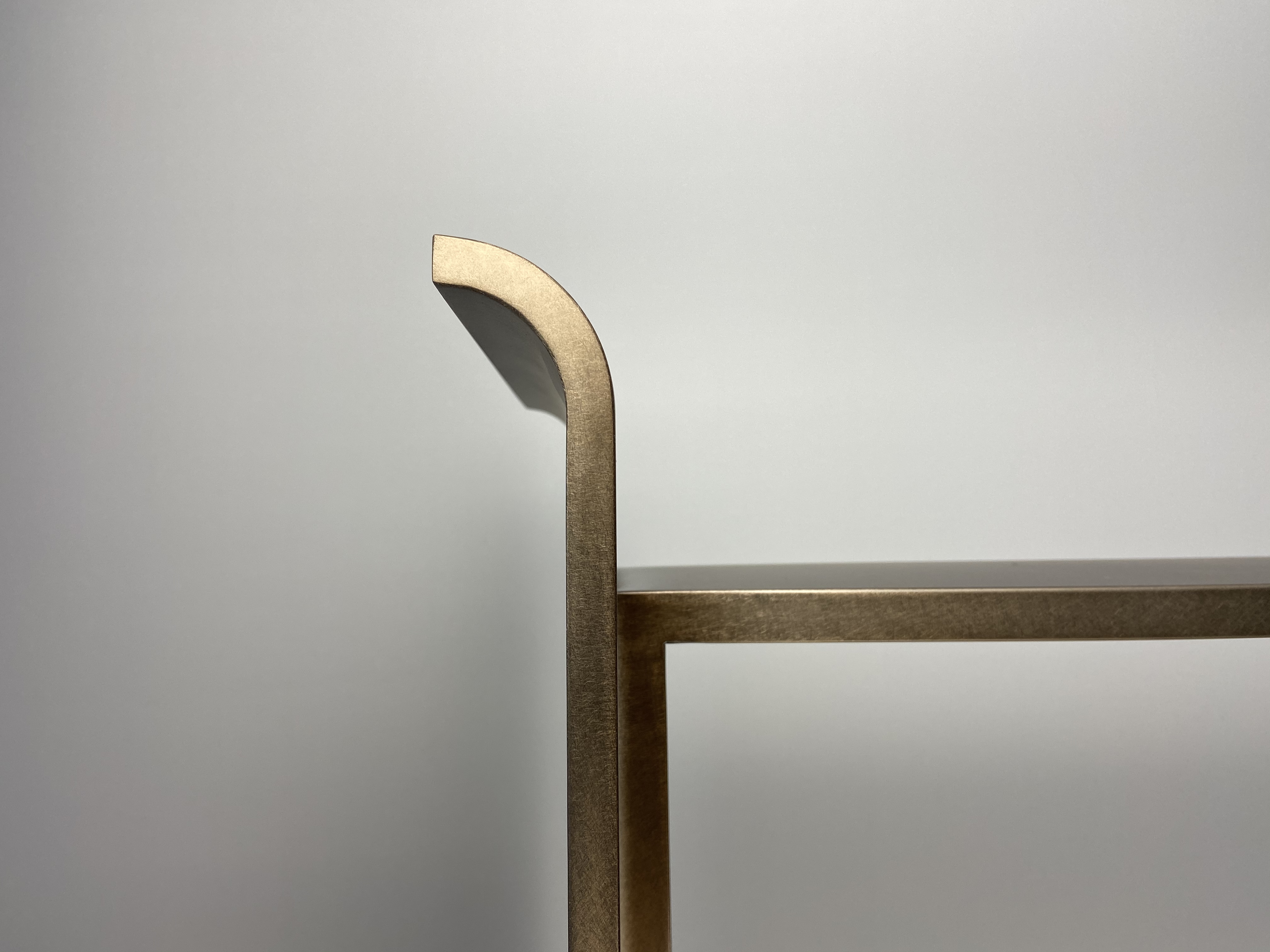 廈門(mén)恒禾別墅：金屬玄關(guān)桌