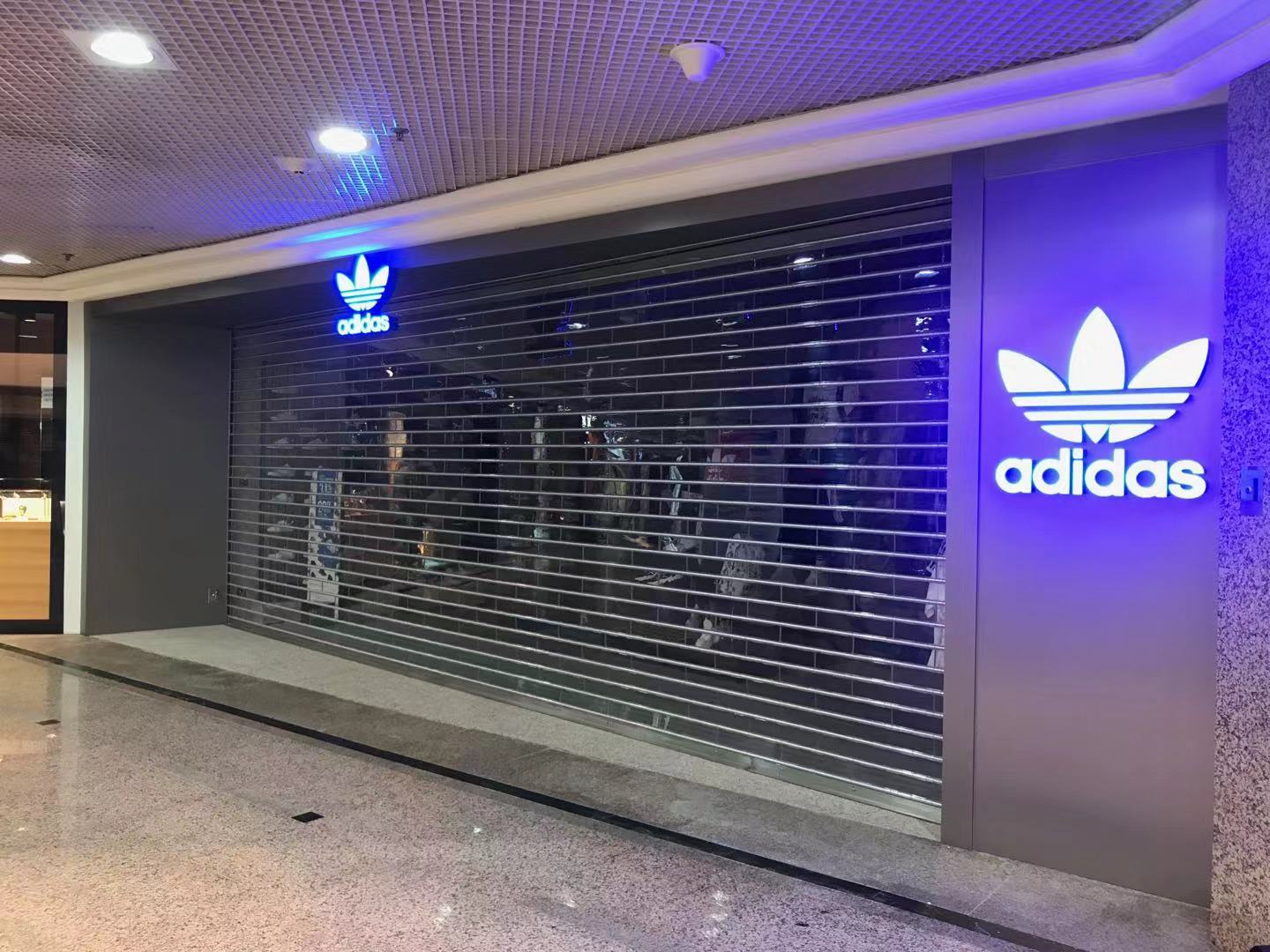 香港阿迪達(dá)斯門店