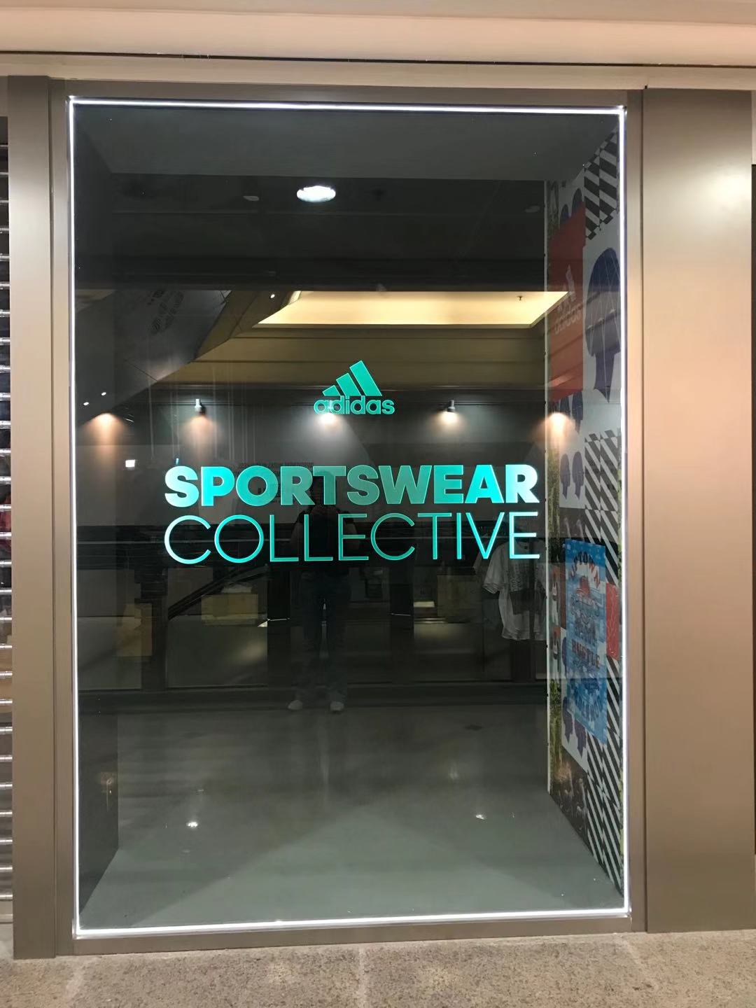 香港阿迪達(dá)斯門店